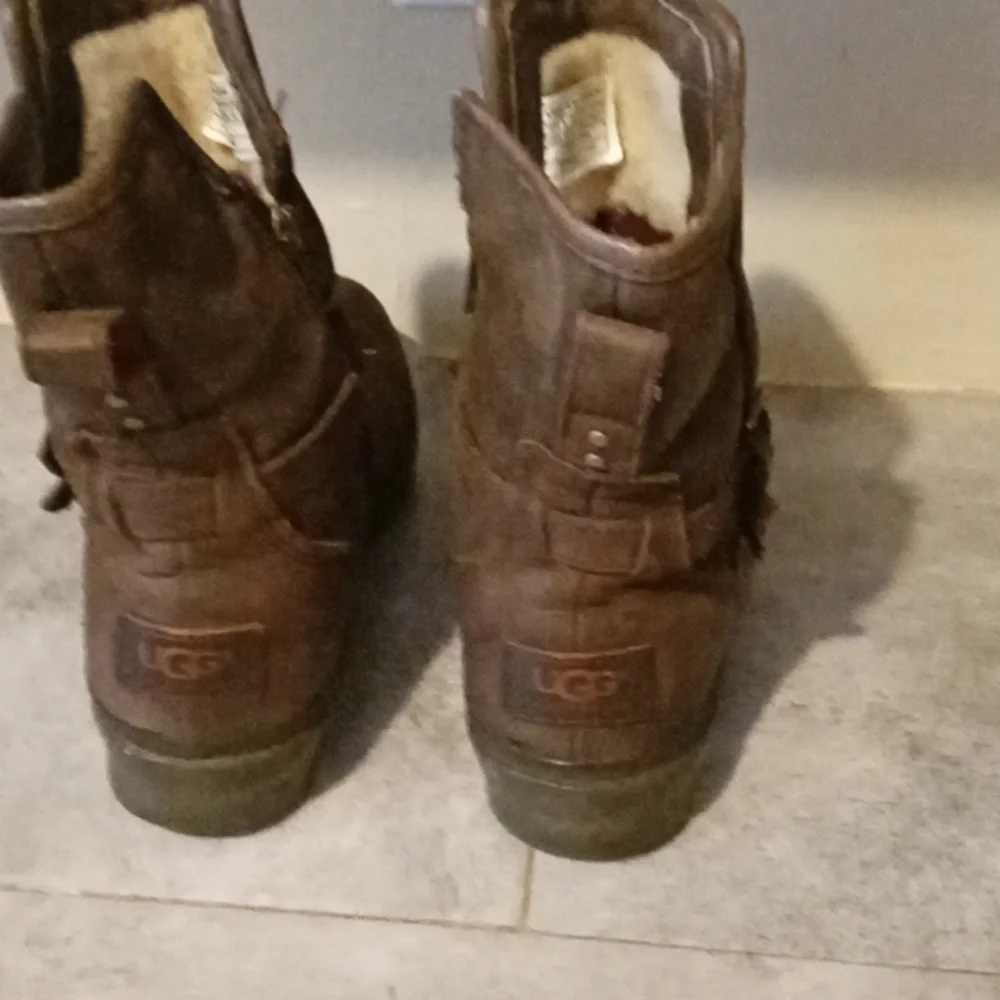 UGG boots size 7.5 women - Picture 4 of 7